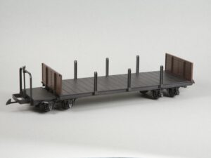 Niederbordwagen mit Rungen und Bühne, braun
