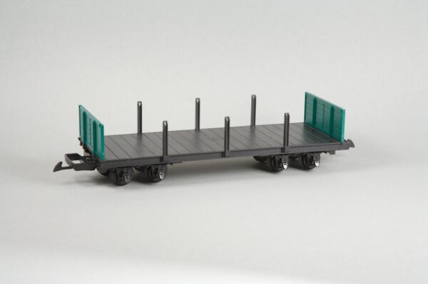 Niederbordwagen mit Rungen, grün
