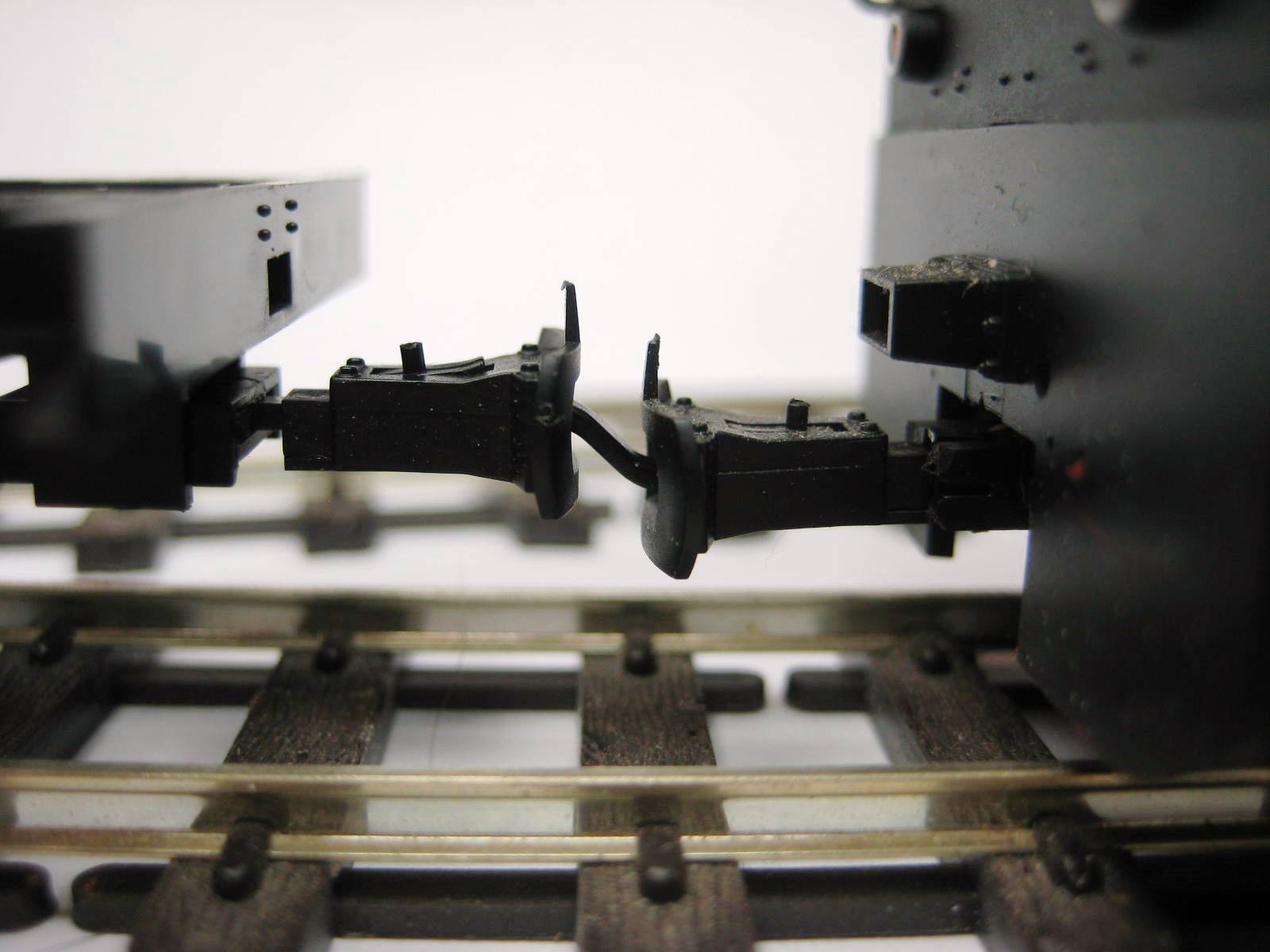 Bausatz für 1 Paar höhenverstellbare Kupplungsaufnahmen – Bild 4